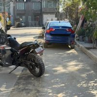Motociclista muere tras ser atropellado y arrastrado bajo el vehículo en Iztapalapa (Video)