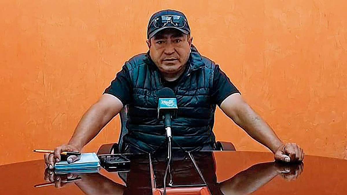 "Sólo tenemos una pluma y una libreta"
