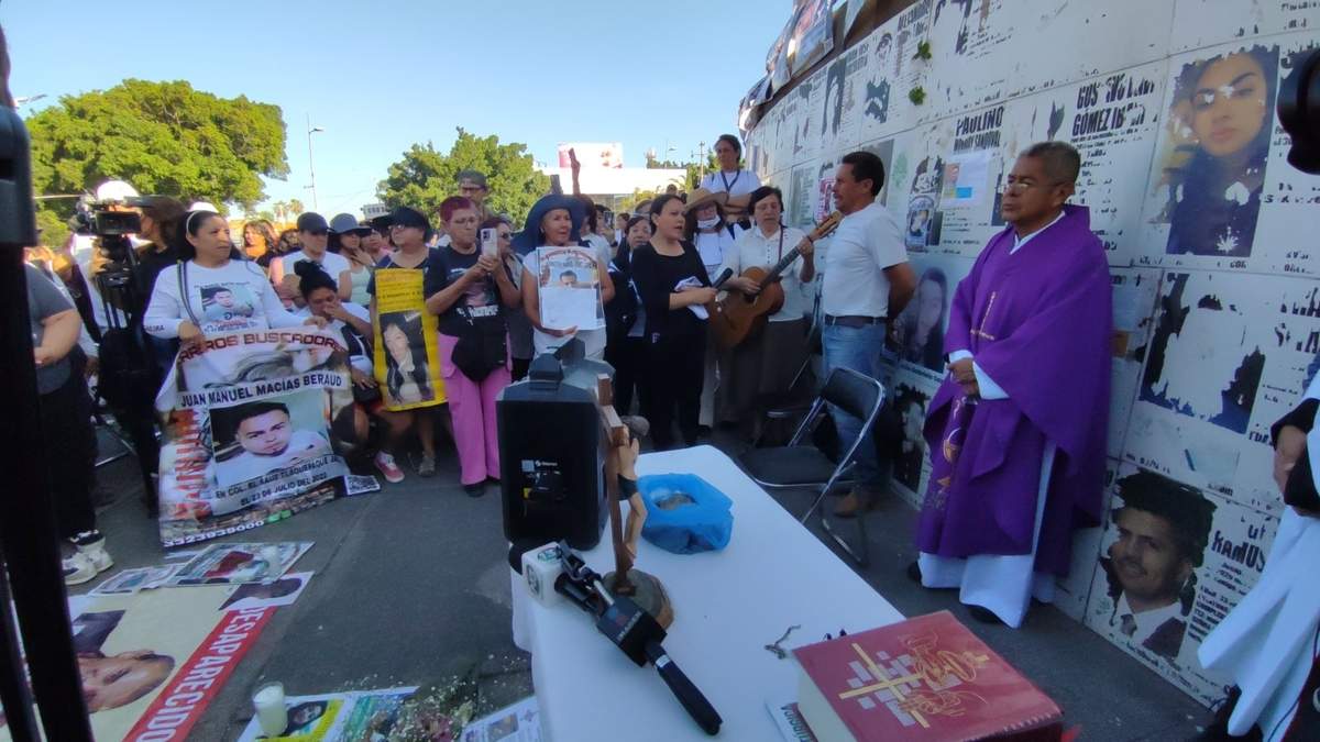 La misa en “La glorieta de las y los desaparecidos” en Guadalajara