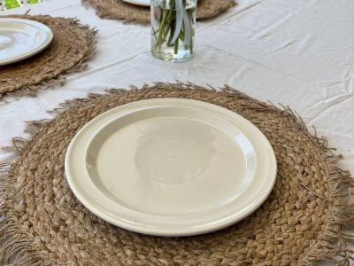 Con pocos elementos, hacé este increíble plato de sitio para que tu mesa quede con todo el glam
