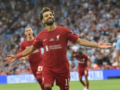 Irrumpen casa de Mohamed Salah y se roban dinero, artículos y hasta uno de sus premios