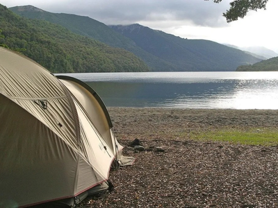 Vacaciones en la cordillera: estos son los campings libres y gratuitos para disfrutar al aire libre
