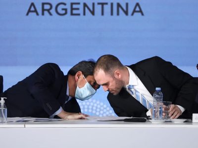 Massa al FMI: "No le pueden pedir al que quiere pagar lo que no le exigieron al que pidió la plata"