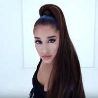 ¡Como nunca la viste! Ariana Grande y una postal que dejó fuera de órbita a sus seguidores