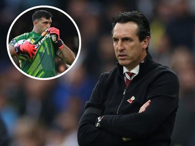¿Se acerca al United?: la decisión de Unai Emery sobre el Dibu Martínez para el primer amistoso