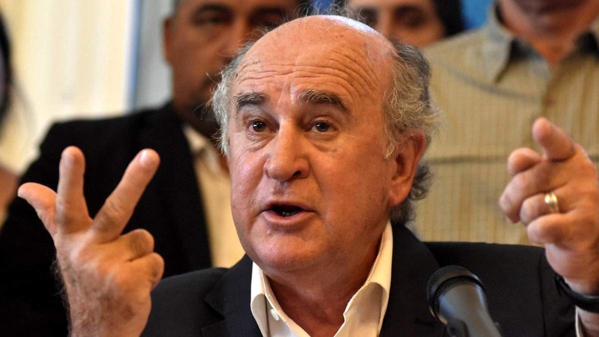 Senador Oscar Parrilli. Fuente (Senado de la Nación)