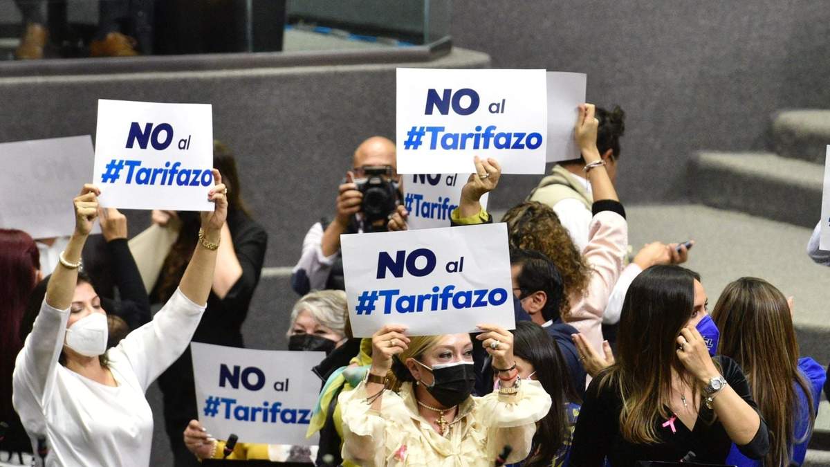 Protesta del PAN en San Lázaro