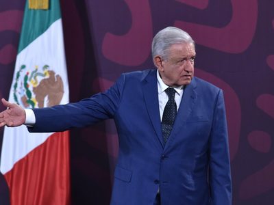 AMLO refuta al WSJ sobre freno de inversiones de EU por reforma judicial