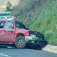 Mueren seis jornaleros en accidente carretero en Michoacán