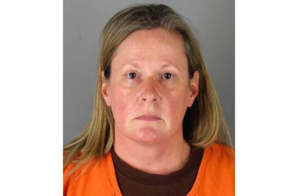 La agente de la policía, Kim Potter