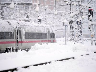 Tormenta de nieve causa estragos en Alemania, Austria y Suiza; cancelan vuelos en Múnich