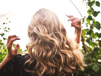 Las 2 plantas que juntas son las mejores aliadas para que tu cabello crezca al máximo