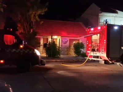 Un incendio causó alarma en un barrio céntrico de la ciudad