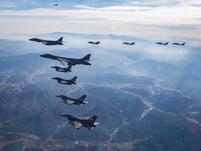 Corea del Sur y Estados Unido realizan nuevas maniobras tras las prácticas de Corea del Norte