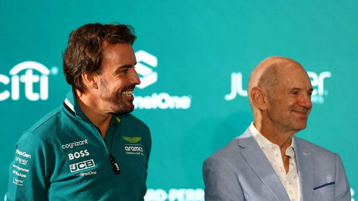 Fernando Alonso y Adrian Newey. Fuente: (Twitter)