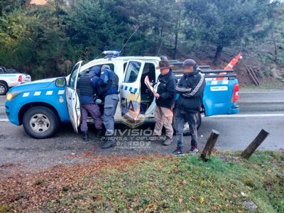 Dos jóvenes fueron sorprendidos mientras realizaban pesca furtiva en Villa La Angostura