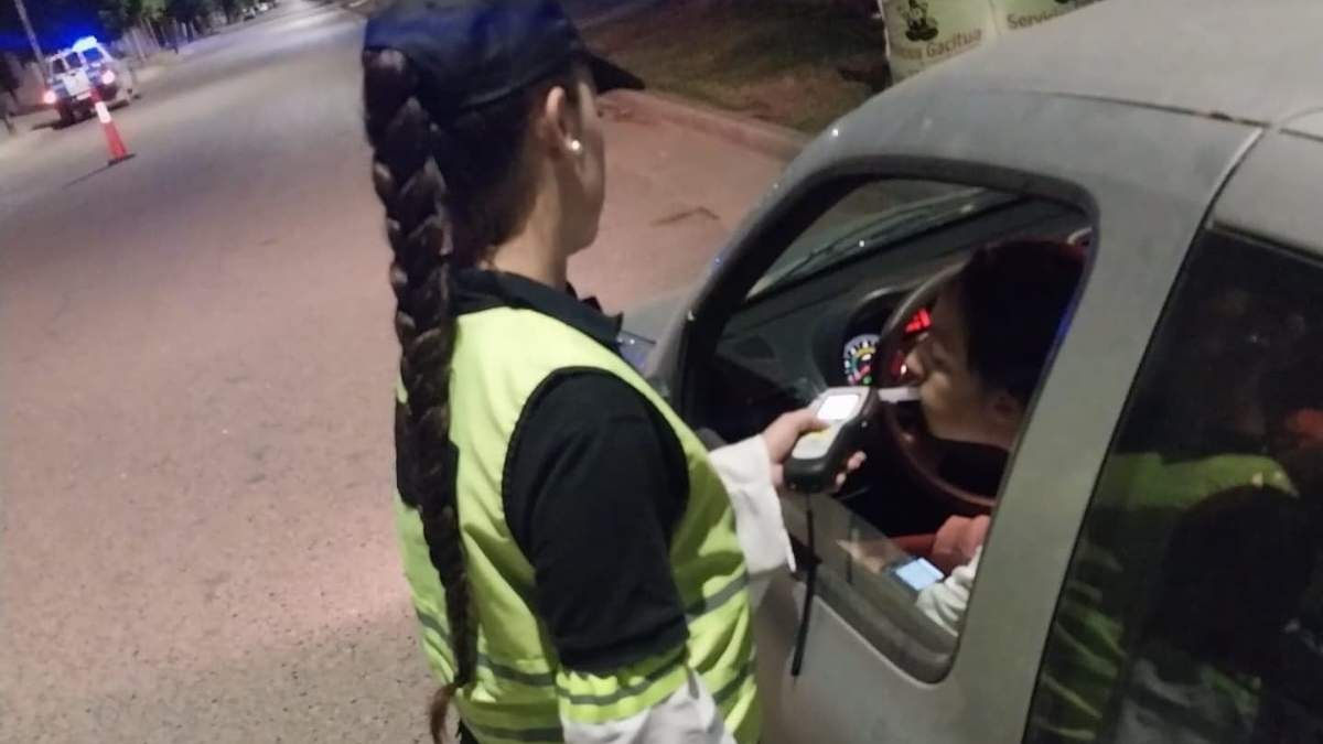 Controles de alcoholemia en Centenario. Fuente: (Municipalidad de Centenario)