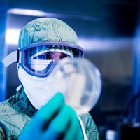 Se dispara el valor de la única farmacéutica que fabrica la vacuna contra la viruela del mono