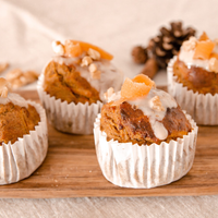 Muffins de carrot cake proteicos, sin harina de trigo y sin horno: la receta dulce que vas a amar