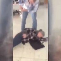 Juez de Chihuahua agrede física y verbalmente a su hermana (Video)