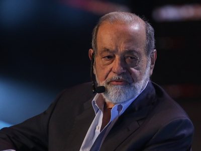Fortuna acumulada de 14 ultrarricos  mexicanos asciende a tres billones de pesos; Slim a la cabeza