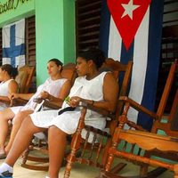Cuba denuncia que más de 32 mil embarazadas afrontan riesgos añadidos por el bloqueo petrolero de EU