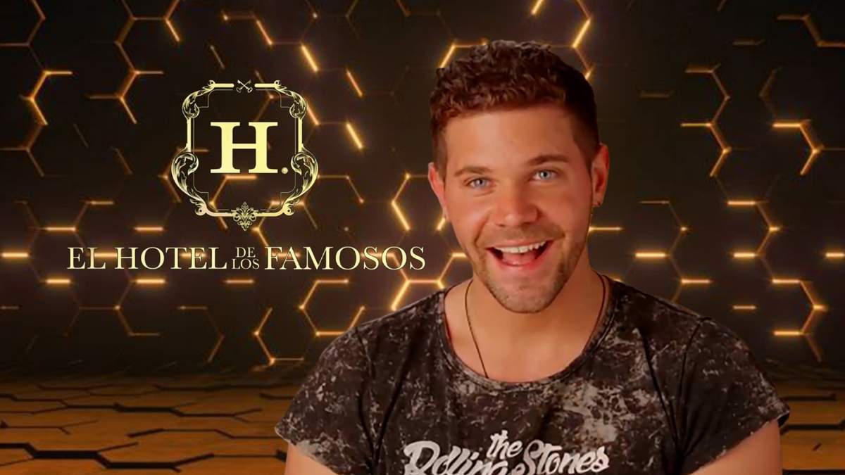 Locho Loccisano en "El Hotel de los Famosos". Fuente: (Minuto Neuquén)