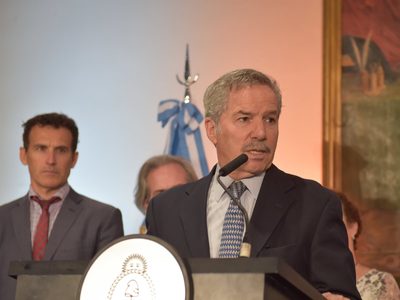 Felipe Solá admitió "preocupación" por los hechos de violencia en Oriente Medio