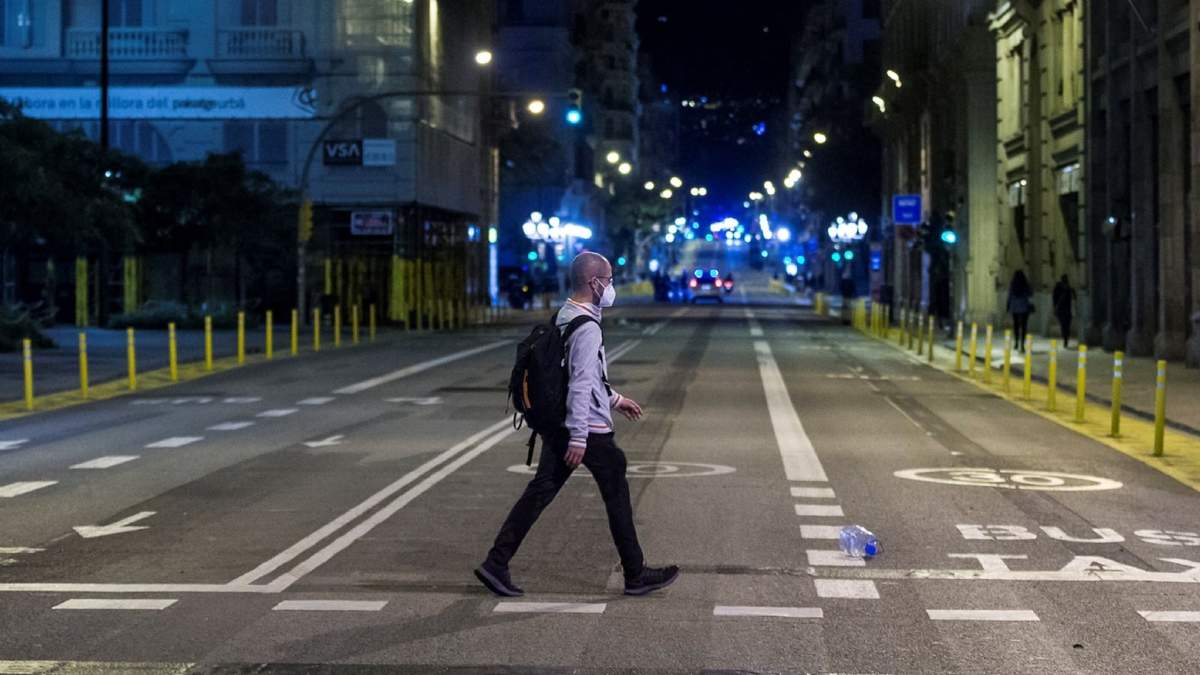Toque de queda nocturno. Fuente: (Twitter)