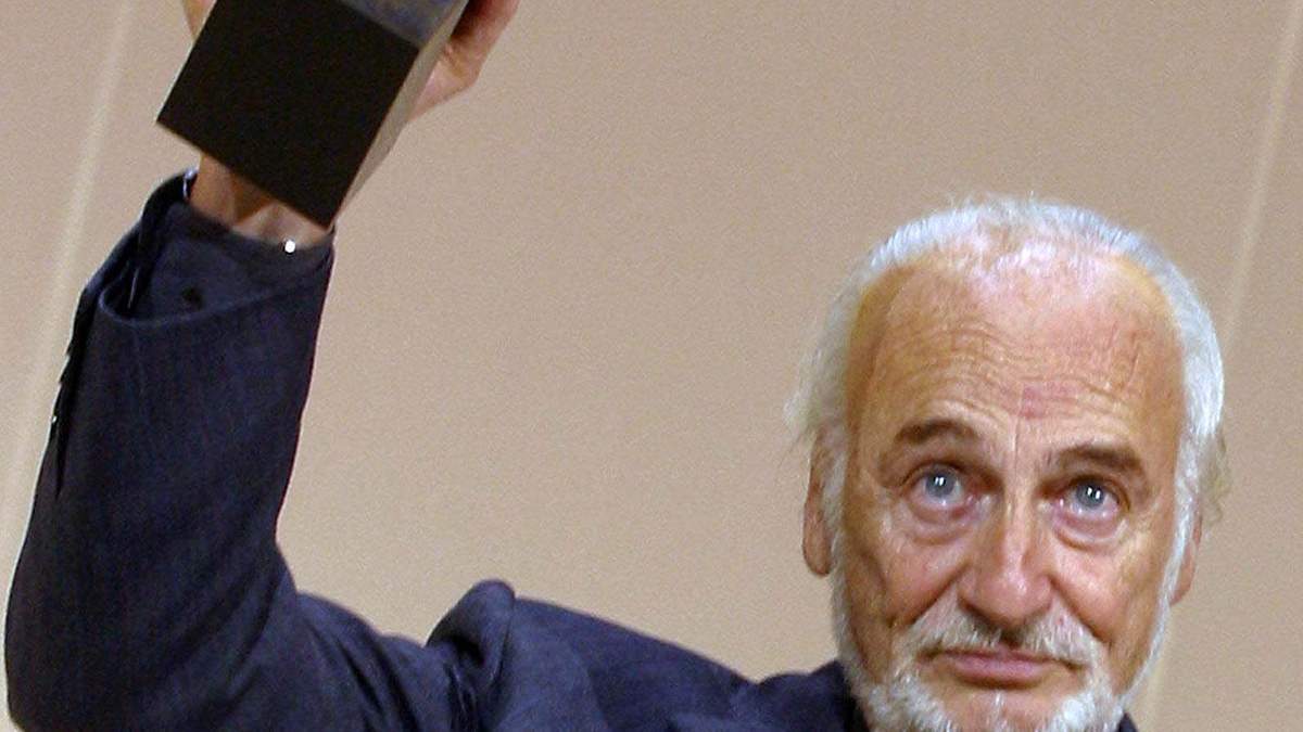 Héctor Alterio con su Goya honorífico