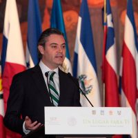 Lanza Nuño programa de educación superior para egresados de bachillerato