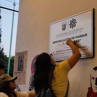Familiares de víctimas de la “Guerra sucia” protestan por homenaje a Rubén Figueroa en Guerrero