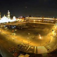 Gobierno de la CDMX desaloja campamento de Frena en el Zócalo