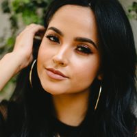 ¿Con pijama? Las fotos de Becky G recién despierta que arrasaron con los me gusta. ¡Mirá!