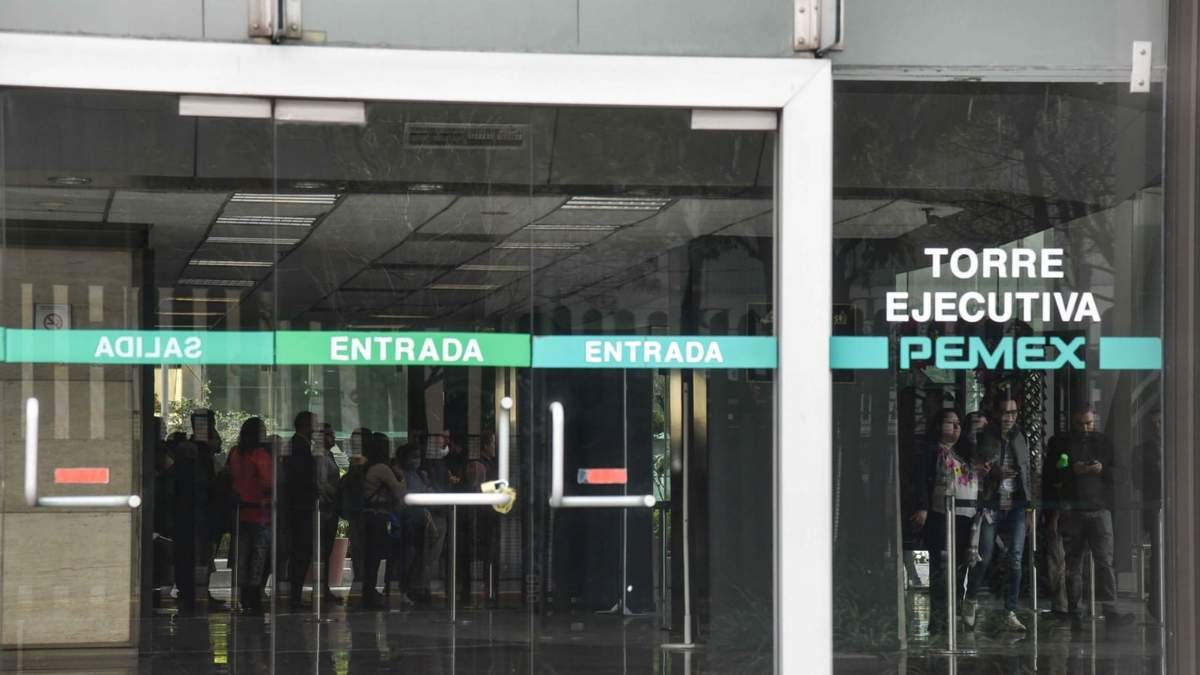 Pemex pone al borde de la quiebra a constructoras mexicanas con deuda de mil millones de pesos: CMIC