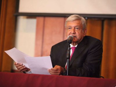 AMLO propone juzgar la corrupción, el robo de combustibles y el fraude electoral como delitos graves