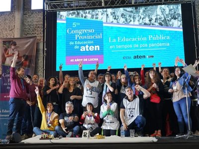 Docentes de Neuquén discutieron la importancia de la educación pública en tiempos de pospandemia