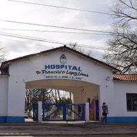 Furia en General Roca: un hombre se cansó de esperar una ambulancia e hizo destrozos en el hospital