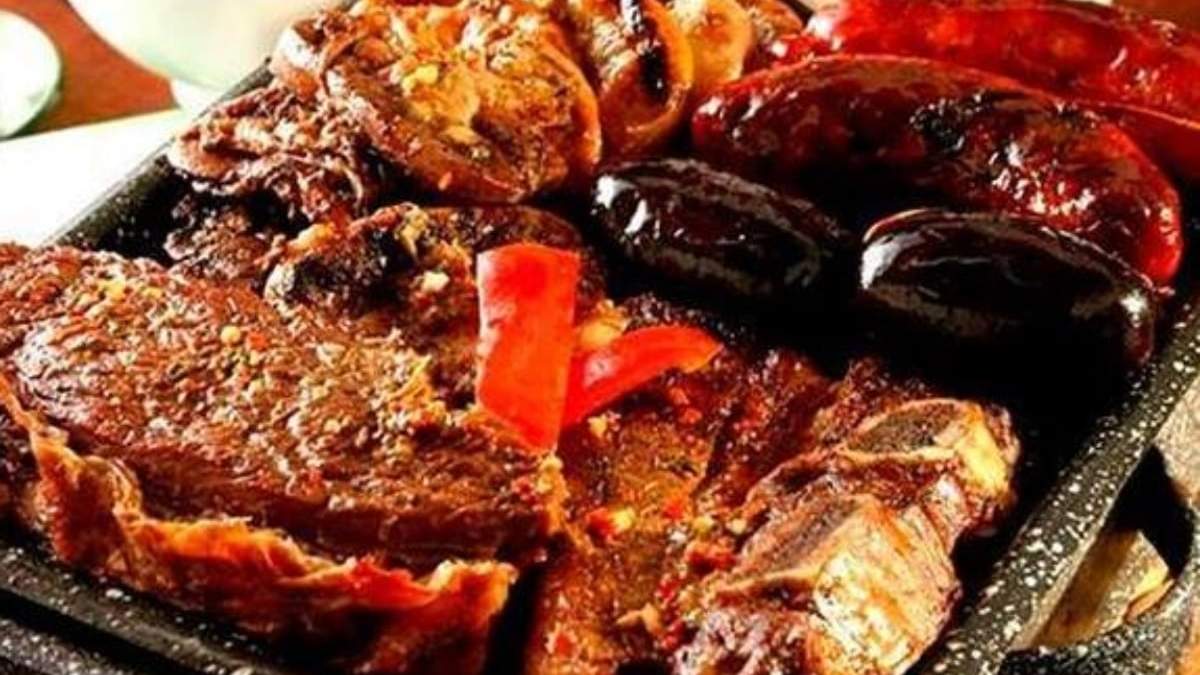 Las dietas cetogénica considera la ingesta de muy pocos carbohidratos, modesta en proteínas y alta en grasas