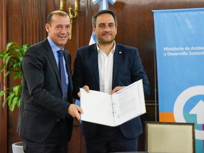 Nación entregó fondos a Neuquén para el sistema de Manejo del Fuego