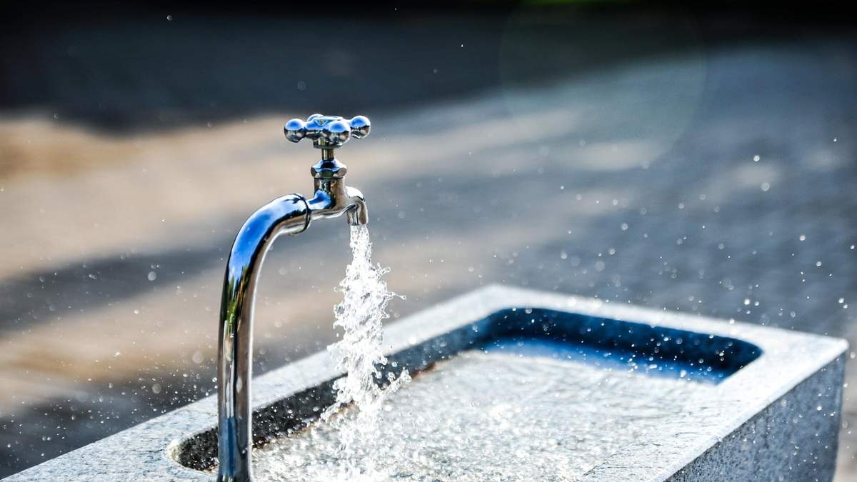 Vecinos de distintas alcaldías enfrentan afectaciones en el suministro de agua por trabajos de mantenimiento. Aquí los detalles.