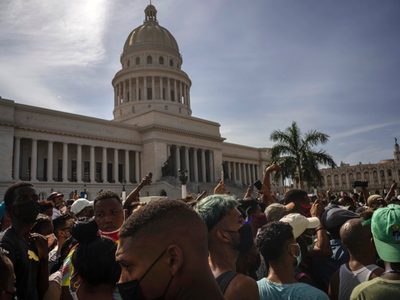 Biden pide la liberación de cientos de prisioneros políticos en Cuba