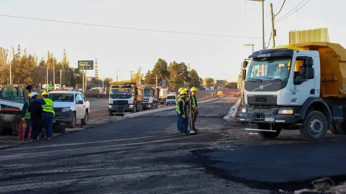 Obra en la Avenida Mosconi. Fuente: (Omar Novoa)