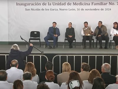 Una mujer reclama a Sheinbaum por mala atención en el IMSS (Video)