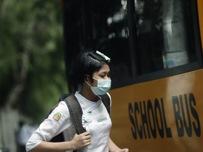 Arranca un nuevo año escolar en Myanmar: sin maestros ni estudiantes