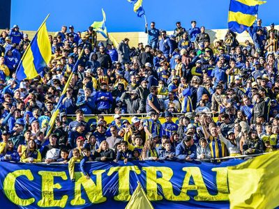 Sancionaron a Central por una polémica bandera contra Fabbiani