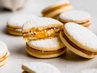 No gastes fortuna en la panadería, prepará estos riquísimos alfajorcitos de miel para tus desayunos o meriendas