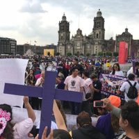 Marchan contra los feminicidios en la CDMX