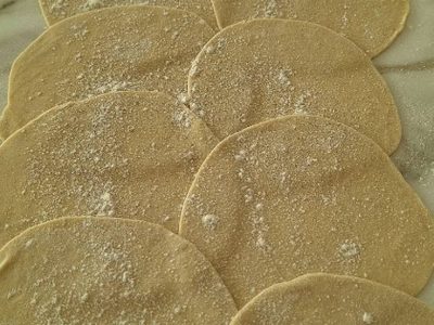 Masa para empanadas integral: prepará la mezcla más rica, en pocos minutos y sin gastar de más