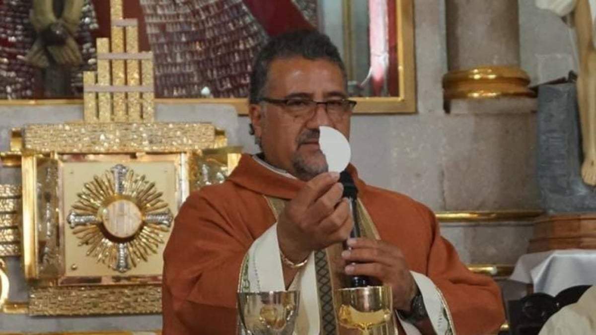El sacerdote católico Javier García Villafaña